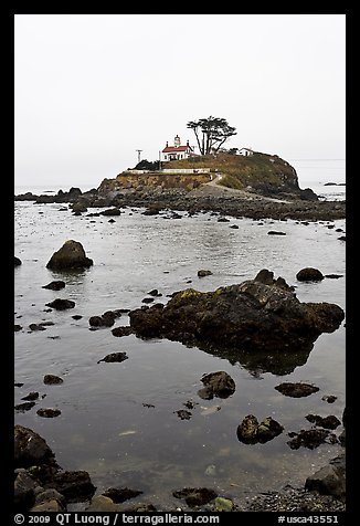 Crescent City Lighthouse, Crescent City. California, USA (color)