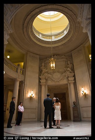Wedding in the City Hall rotunda. San Francisco, California, USA (color)