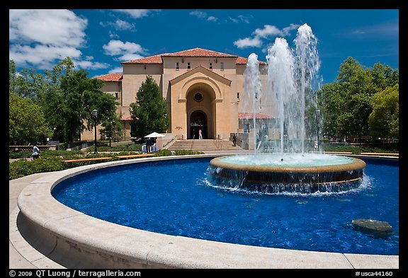 Fountain and Memorial auditorium. Stanford University, California, USA (color)