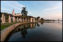 Colonades,  Lake Meritt. Oakland, California, USA ( color)