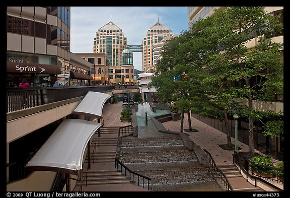 City center shopping mall, downtown. Oakland, California, USA (color)