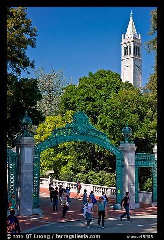 Sather Gate and Campanile, UC Berkeley. Berkeley, California, USA