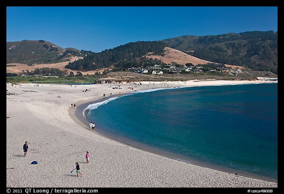 Family, Carmel River Beach. Carmel-by-the-Sea, California, USA (color)