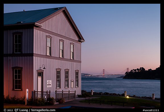 Tiburon Road-Ferry museum and Golden Gate Bridge at sunset. California, USA