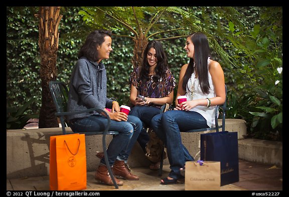 Women with shopping bags, Stanford Shopping Center. Stanford University, California, USA (color)