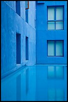 Blue walls and reflecting tool, Schwab Residential Center. Stanford University, California, USA (color)