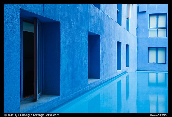 Ricardo Legorreta designed Schwab Residential Center. Stanford University, California, USA