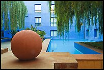 Courtyard of Schwab Center, Stanford Business School. Stanford University, California, USA ( color)