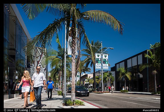 Shoppers walk on Rodeo Drive. Beverly Hills, Los Angeles, California, USA (color)