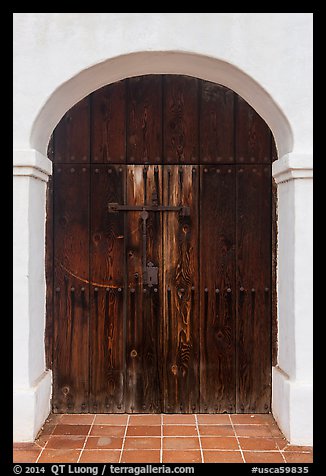 Door, El Presidio de Santa Barbara. Santa Barbara, California, USA (color)