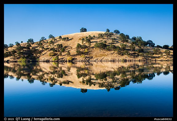 Lake Mc Clure. California, USA (color)