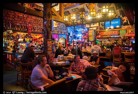 Cameron pub interior. Half Moon Bay, California, USA