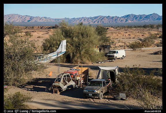 Camps, Slab City. Nyland, California, USA (color)