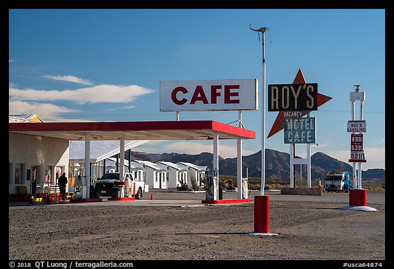 Roys Cafe, Amboy. California, USA (color)