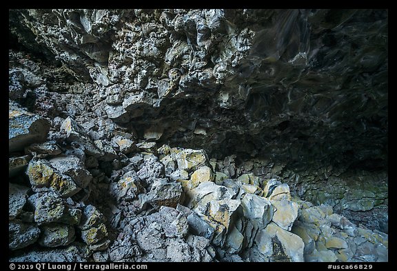 Big Painted Cave. Lava Beds National Monument, California, USA (color)