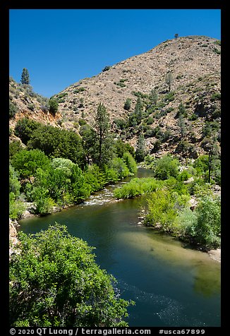 Kern River from Johnsondale Bridge. Giant Sequoia National Monument, Sequoia National Forest, California, USA (color)