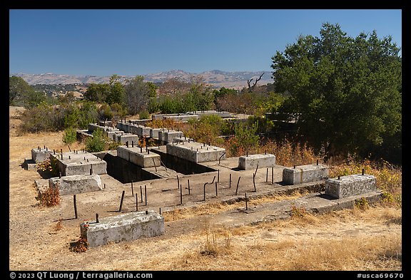 Ruins of Buena Vista deep shaft pumphouse, Almaden Quicksilver County Park. San Jose, California, USA (color)