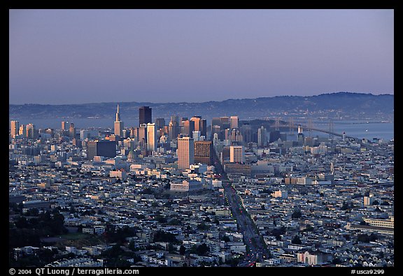 Skyline and Market avenue from Twin Peaks, dusk. San Francisco, California, USA