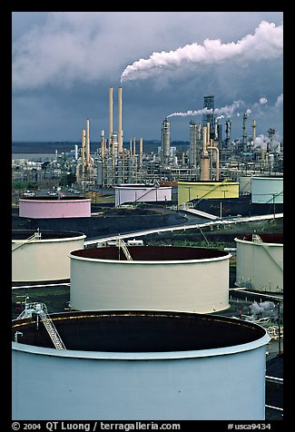 Storage citerns and piples, ConocoPhillips  Refinery,  Rodeo. San Pablo Bay, California, USA (color)