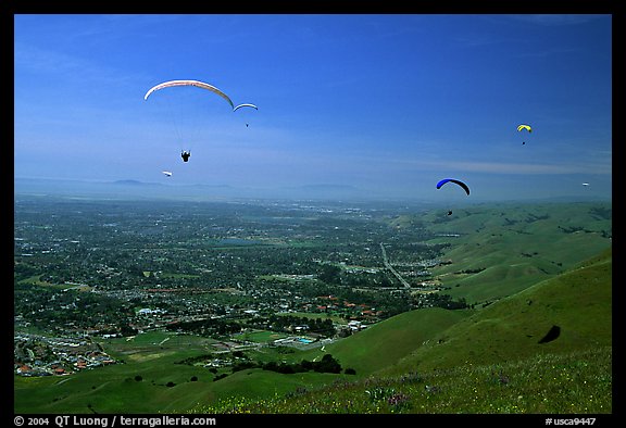 Paragliders, Mission Peak Regional Park. California, USA (color)