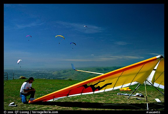 Hand-glider,  Mission Peak Regional Park. California, USA