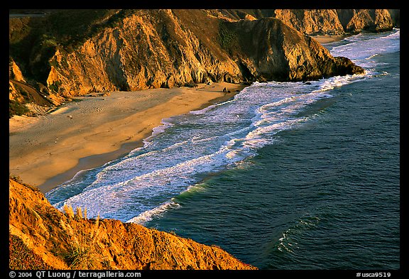 Beach near Devil's slide, sunset. San Mateo County, California, USA (color)