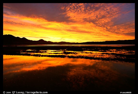 Sunrise near Morro Bay. Morro Bay, USA