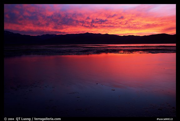 Bridgeport Reservoir, sunset. California, USA (color)