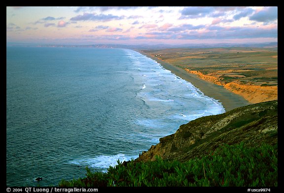 Point Reyes Beach, sunset. Point Reyes National Seashore, California, USA