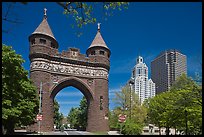 Memorial Arch and skyline. Hartford, Connecticut, USA