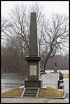 Memorial obelisk, Minute Man statue, Minute Man National Historical Park. Massachussets, USA ( color)