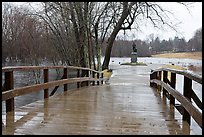 North Bridge leading to Minute Man statue, Minute Man National Historical Park. Massachussets, USA