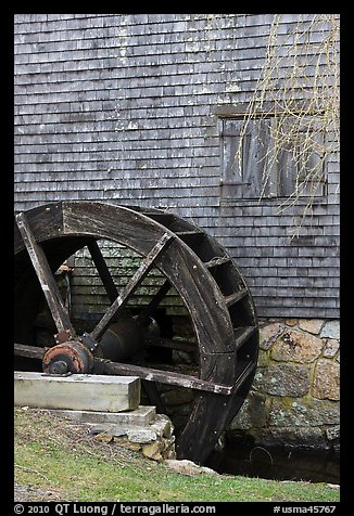 Waterwheel, Dexter Grist Mill, Sandwich. Cape Cod, Massachussets, USA (color)