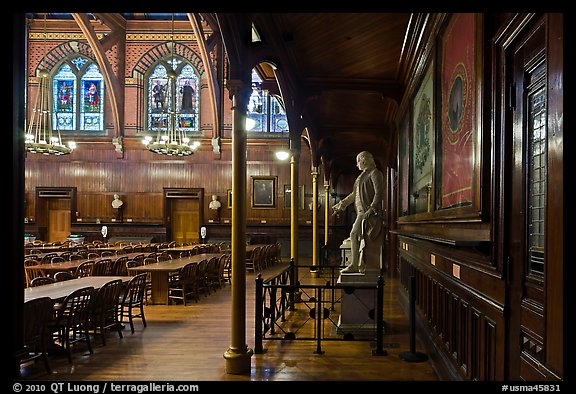 Annenberg Hall, Memorial Hall, Harvard University, Cambridge. Boston, Massachussets, USA (color)