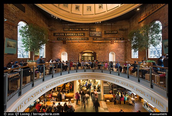 Quincy Market dome,  Faneuil Hall Marketplace. Boston, Massachussets, USA
