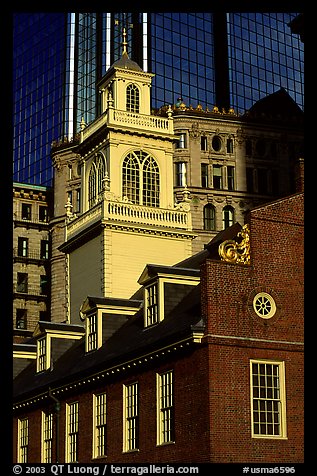 Old State House and modern buildings in downtown. Boston, Massachussets, USA