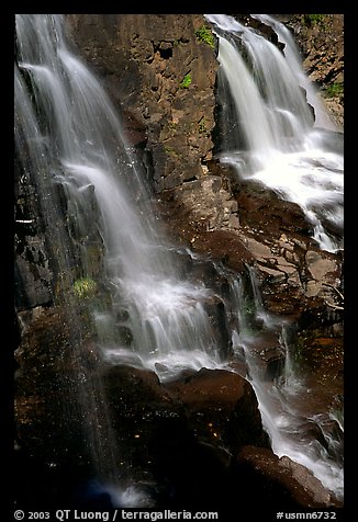 Goosebery Falls, Goosebery State Park. Minnesota, USA (color)