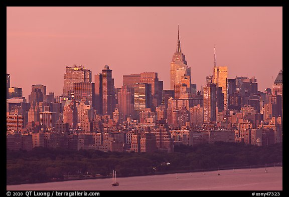 Manhattan skyline at sunrise. NYC, New York, USA