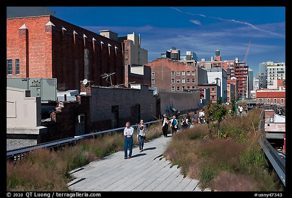 People strolling the High Line. NYC, New York, USA (color)