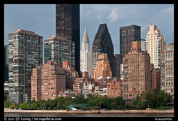 Manhattan skyline from Roosevelt Island, morning. NYC, New York, USA