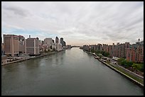 Hudson River between Manhattan and Roosevelt Island. NYC, New York, USA