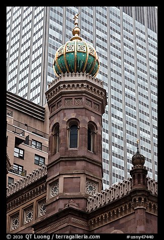Central synagogue dome. NYC, New York, USA (color)