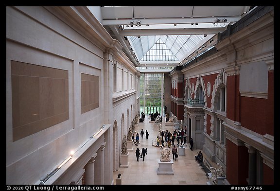 Gallery from above, Metropolitan Museum of Art. NYC, New York, USA (color)