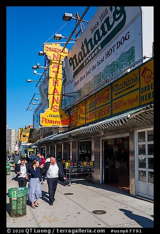 Sidewalk, Nathans, Coney Island. New York, USA (color)