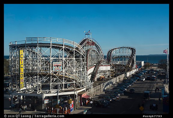 Cyclone roller coaster. New York, USA (color)