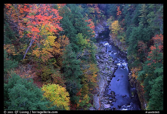 Quechee Gorge in autumn. Vermont, New England, USA