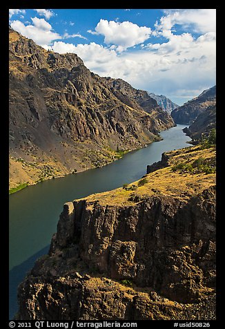 Cliffs and canyon. Hells Canyon National Recreation Area, Idaho and Oregon, USA