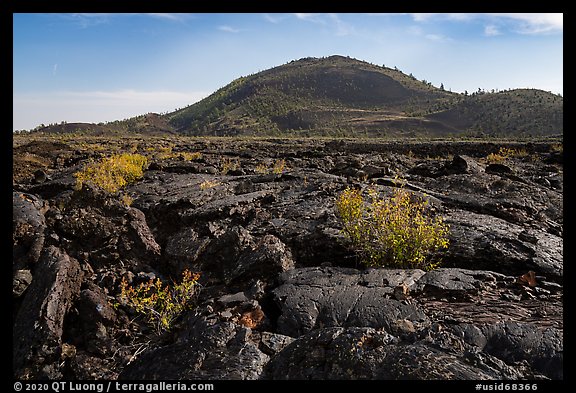 Lava flow and Big Cinder Butte. Craters of the Moon National Monument and Preserve, Idaho, USA (color)