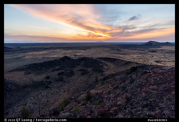 Sunrise from Echo Crater. Craters of the Moon National Monument and Preserve, Idaho, USA (color)