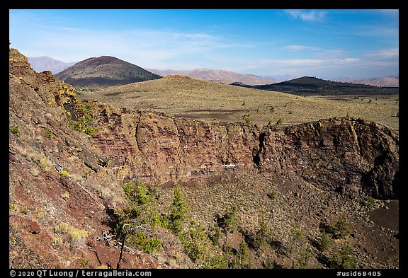 Walls of Echo Crater, Big Cinder Butte, Coyotte Butte, and Half Cone. Craters of the Moon National Monument and Preserve, Idaho, USA (color)